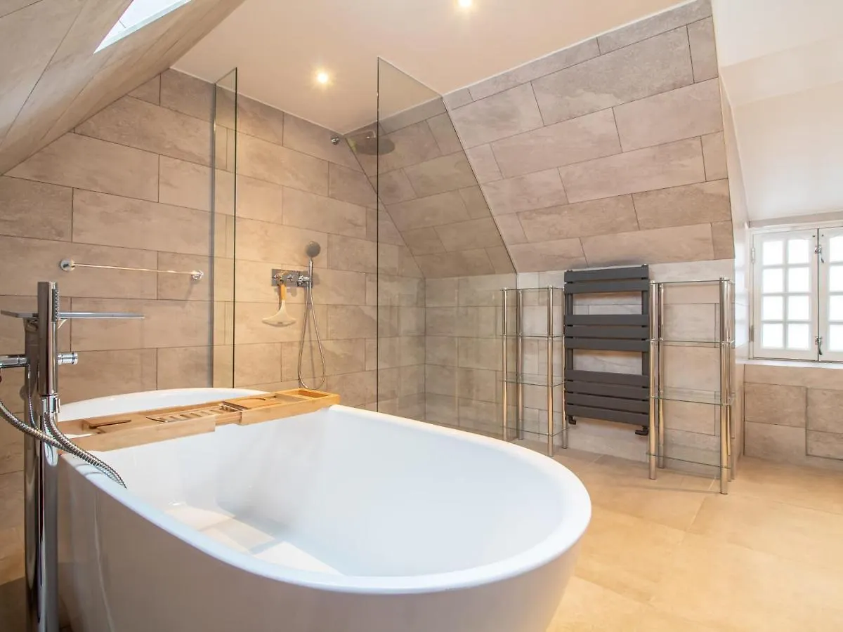 אדינבורו Luxury Royal Mile Apartment By The Castle - Sleeps 4