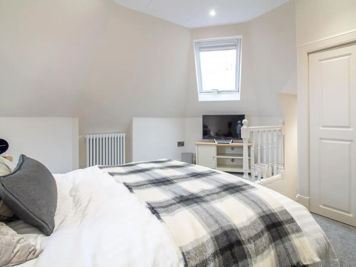 אדינבורו Luxury Royal Mile Apartment By The Castle - Sleeps 4