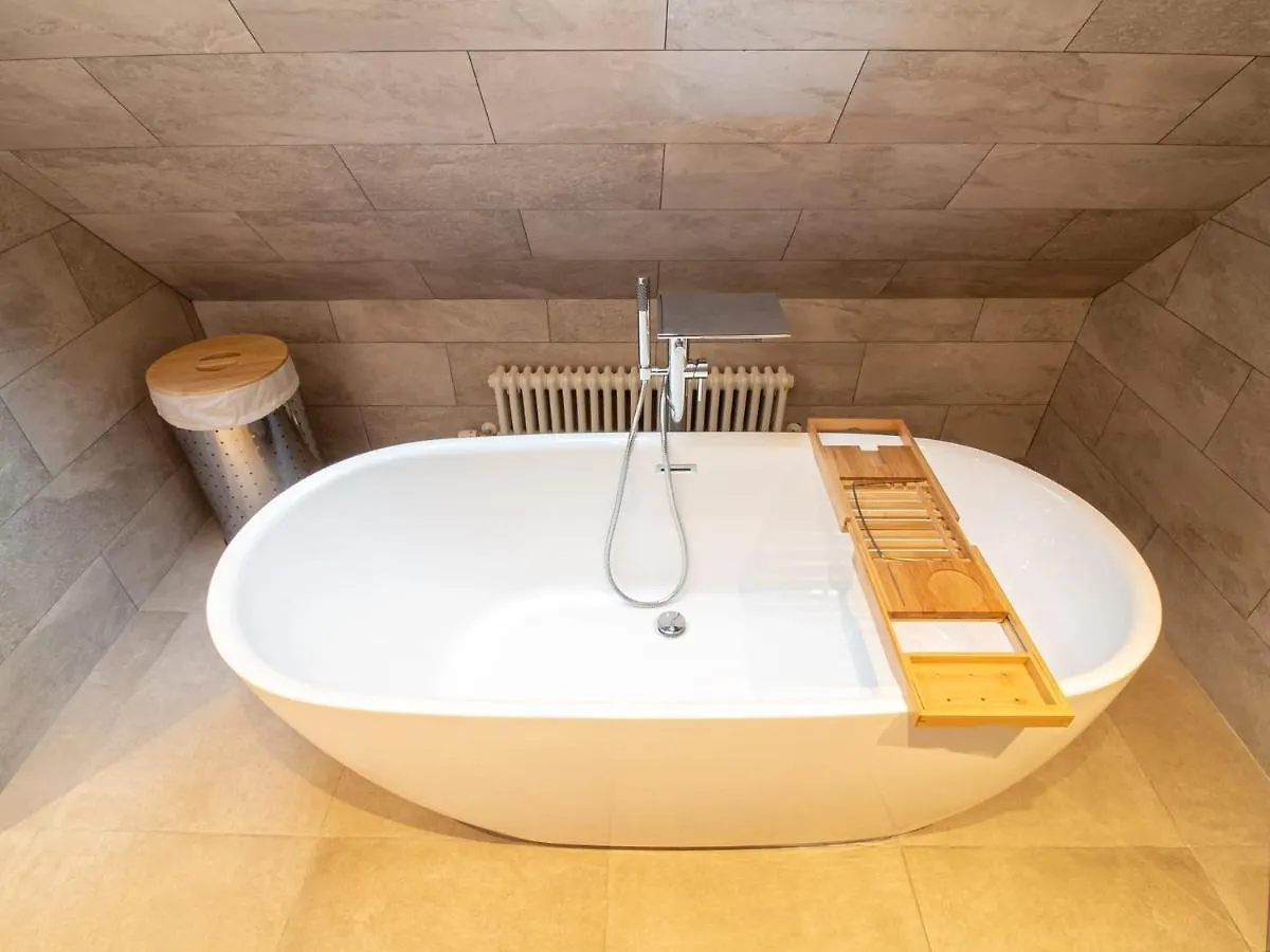 אדינבורו Luxury Royal Mile Apartment By The Castle - Sleeps 4 בריטניה